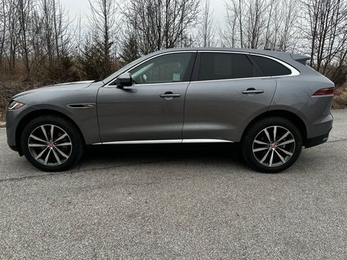 Used 2023 Jaguar F-PACE image 9