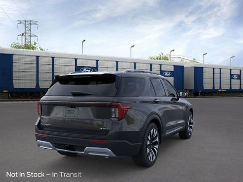 New 2026 Ford Explorer Platinum image 8