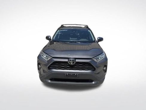 Used 2021 Toyota RAV4 XLE Premium FWD image 8
