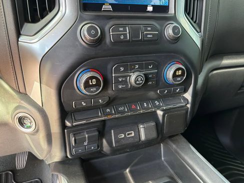 Used 2021 Chevrolet Silverado 1500 RST AWD/4WD image 19