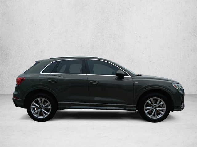 Used 2024 Audi Q3 2.0T Premium Plus w/ Premium Plus Package AWD/4WD image 4