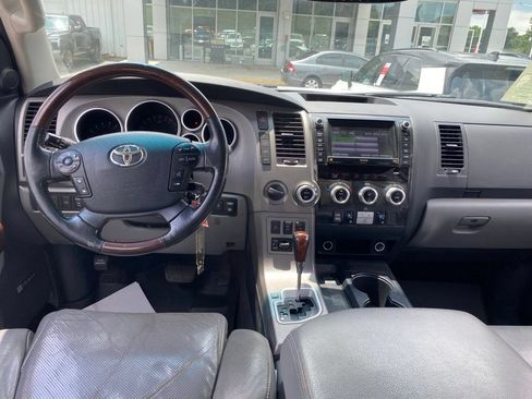 Used 2012 Toyota Sequoia Platinum AWD/4WD image 8