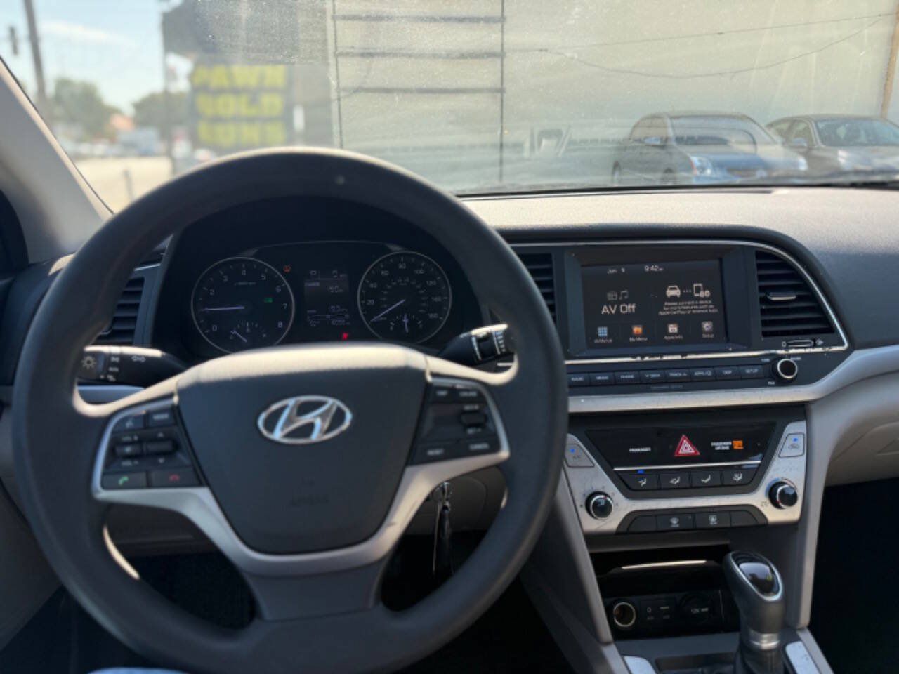Used 2017 Hyundai Elantra SE FWD image 23
