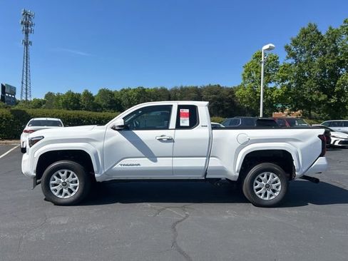 New 2026 Toyota Tacoma SR5 RWD image 10