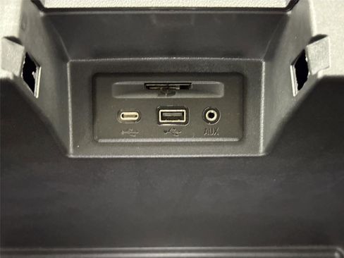 Used 2022 Chevrolet Silverado 1500 LTZ image 32