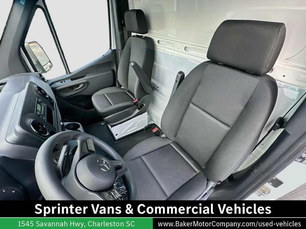 Used 2023 Mercedes-Benz Sprinter 3500 image 5