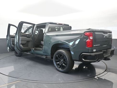 Used 2025 Chevrolet Silverado 1500 LT Trail Boss w/ Convenience Package II image 76