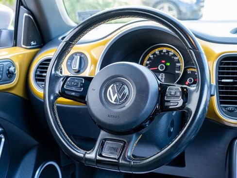 Used 2017 Volkswagen Beetle 1.8T Dune FWD image 29