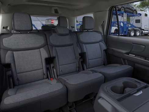 New 2025 Ford Expedition Active image 11