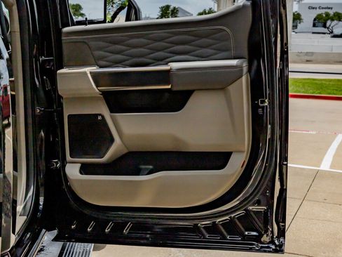 Used 2026 Ford F250 Platinum w/ Platinum Plus Package AWD/4WD image 39