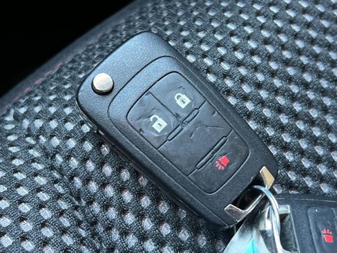 Used 2017 Chevrolet Equinox LS FWD image 27