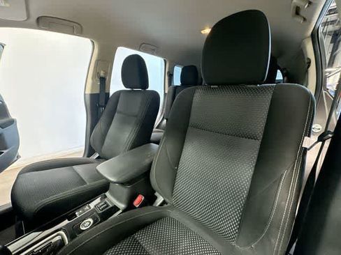 Used 2018 Mitsubishi Outlander SE AWD/4WD image 14