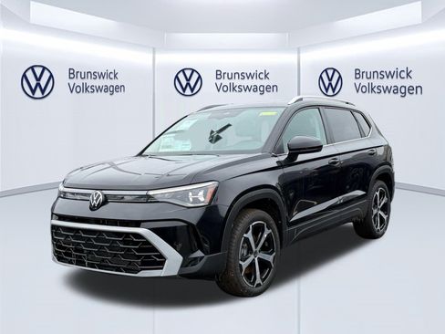 New 2026 Volkswagen Taos SEL image 1