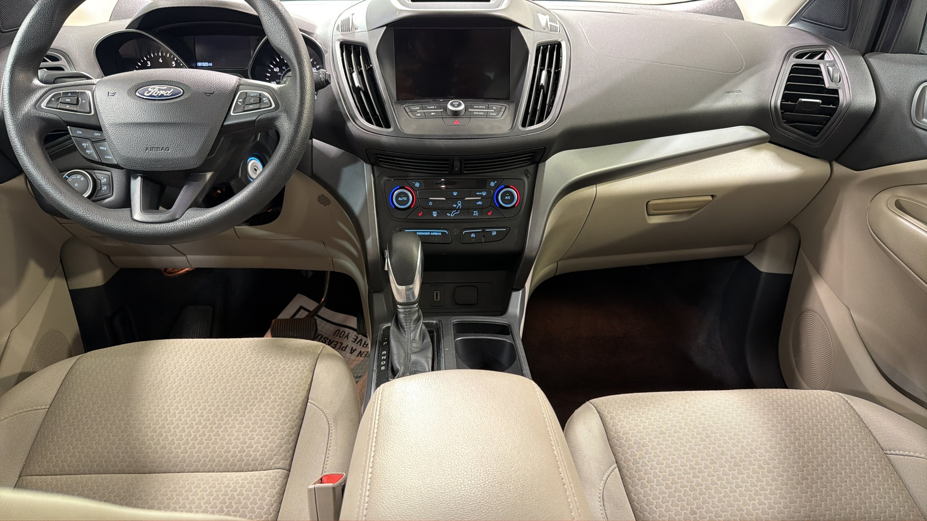 Used 2018 Ford Escape SE w/ SE Sync 3 Package AWD/4WD image 22