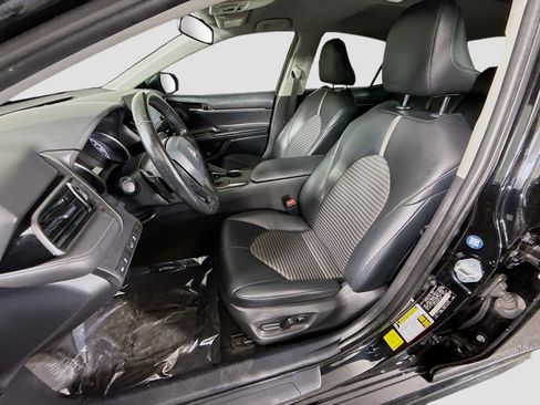Used 2021 Toyota Camry SE image 21