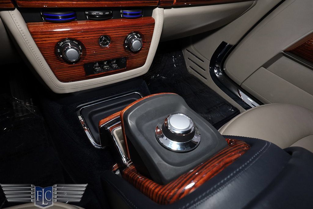 Used 2009 Rolls-Royce Phantom Coupe RWD image 35