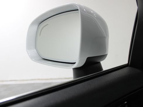 Used 2020 Volvo XC90 T6 Momentum AWD/4WD image 16