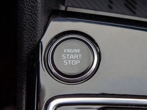 Used 2023 Kia Sportage SX image 19