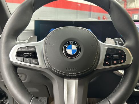 Used 2026 BMW X5 sDrive40i w/ Executive Package RWD image 18
