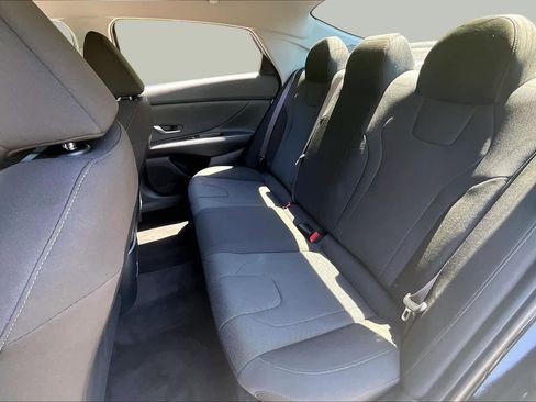 Used 2026 Hyundai Elantra SE FWD image 20