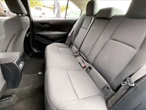 Used 2024 Toyota Corolla LE image 19