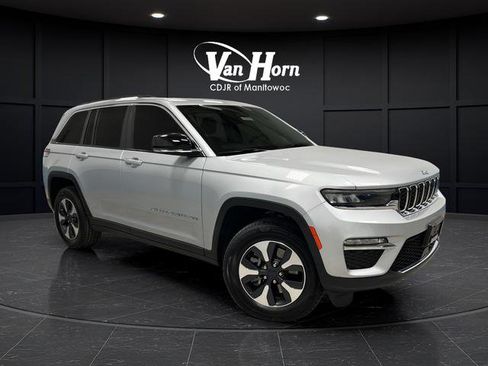 Used 2023 Jeep Grand Cherokee 4WD 4xe image 1