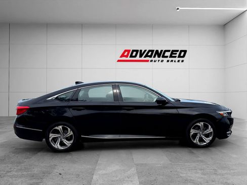 Used 2018 Honda Accord EX image 9