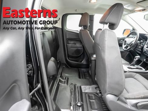 Used 2022 Chevrolet Colorado LT w/ Fleet Safety Package RWD image 22