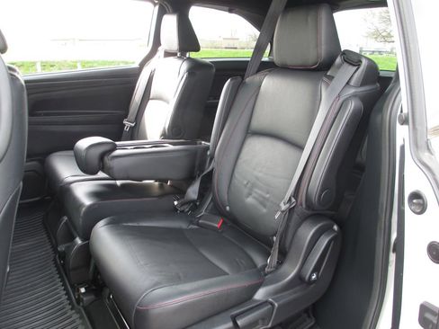 Used 2023 Honda Odyssey Sport image 21