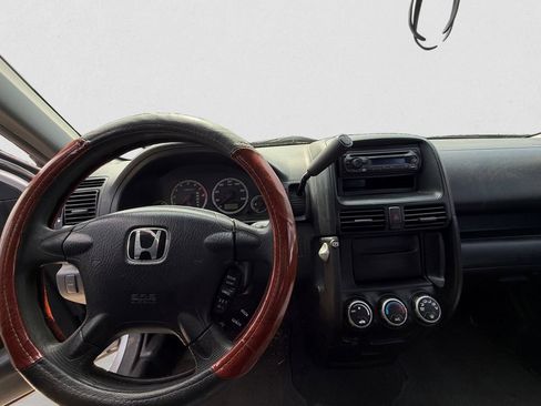Used 2004 Honda CR-V LX image 9