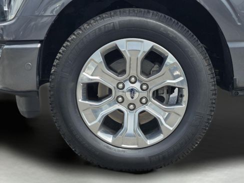 Used 2021 Ford F150 Platinum w/ Equipment Group 701A High AWD/4WD image 11