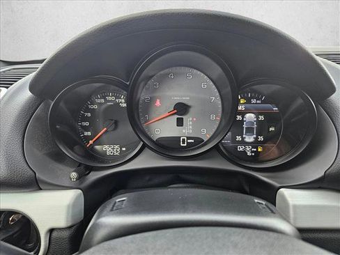 Used 2014 Porsche Boxster S image 11