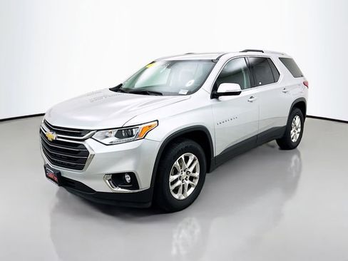 Used 2018 Chevrolet Traverse LT image 4