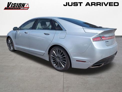 Used 2014 Lincoln MKZ Hybrid FWD image 3