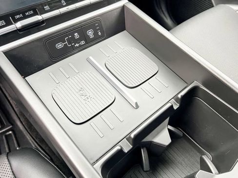 Certified 2024 Hyundai Santa Fe SEL image 18