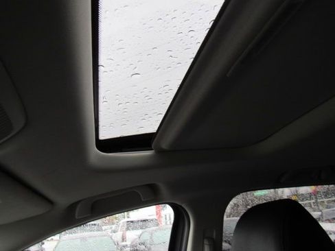 Used 2023 MAZDA CX-9 Touring image 26