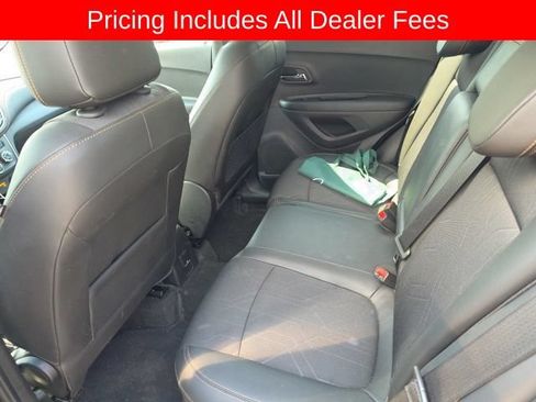 Used 2020 Chevrolet Trax LT w/ LT Convenience Package FWD image 8