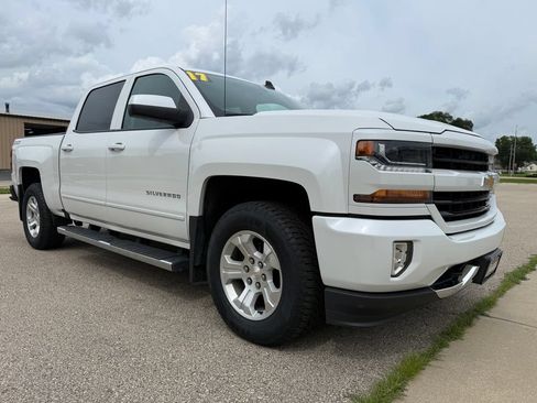 Used 2017 Chevrolet Silverado 1500 LT w/ All Star Edition AWD/4WD image 3