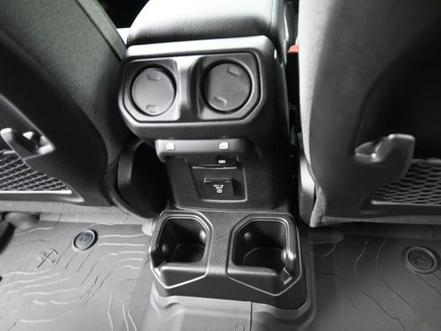 New 2026 Jeep Wrangler Unlimited Rubicon image 16