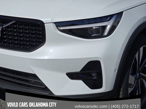 Used 2026 Volvo XC40 B5 Ultra w/ Protection Package Premier AWD/4WD image 9