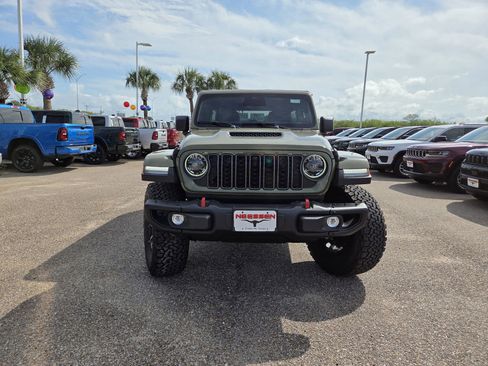 New 2026 Jeep Wrangler Unlimited Rubicon AWD/4WD image 2