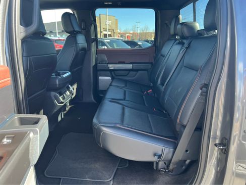 Used 2022 Ford F150 Lariat w/ Equipment Group 502A High image 28