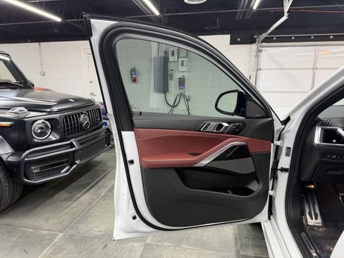 Used 2024 BMW X6 xDrive40i w/ Premium Package image 21