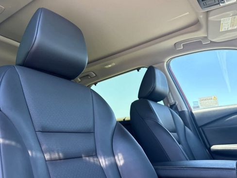 Used 2025 Nissan Rogue SV w/ SV Premium Package FWD image 18