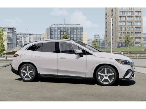 New 2026 Mercedes-Benz EQE 320 4MATIC SUV image 13