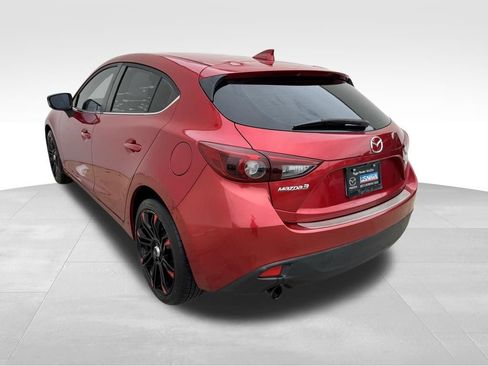 Used 2016 MAZDA MAZDA3 s Grand Touring w/ Technology Package FWD image 4