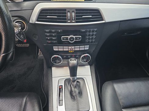 Used 2014 Mercedes-Benz C 250 Sedan image 18