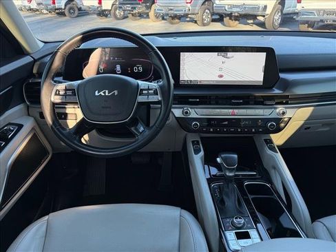 Used 2023 Kia Telluride S image 11
