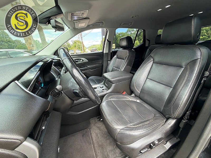 Used 2019 Chevrolet Traverse RS w/ LPO, Floor Liner Package FWD image 12