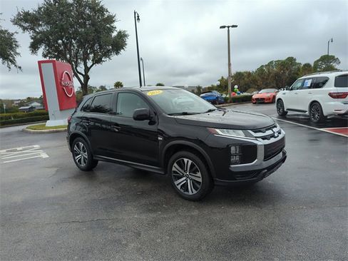 Used 2023 Mitsubishi Outlander Sport ES image 2